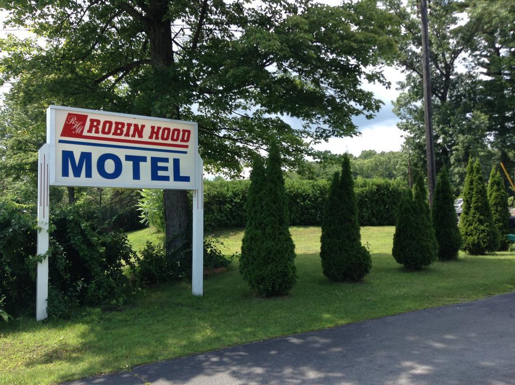 Robin Hood Motel Saratoga Springs Esterno foto
